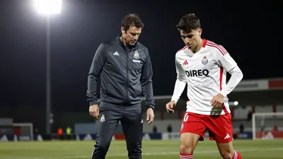 Barrenetxea y Pablo Marín se quedan fuera de la sesión de Real Sociedad en Zubieta, mientras el equipo se prepara para su...