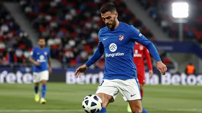 Atlético de Madrid se prepara para enfrentar a Arsenal por el servicio del defensor inglés John Stones, quien se...