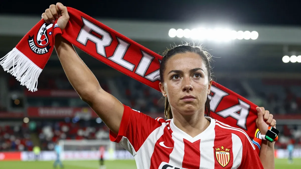 World champion Spanish attacker Jenni Hermoso returns to Atletico Madrid, her grandfather's former club, after her spell...