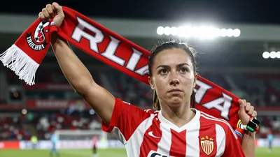La española Jenni Hermoso regresa al Atlético de Madrid, club de su abuelo, tras su exitosa etapa en Tigres, en una...