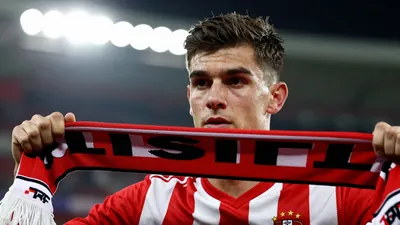Argentine defender Gerónimo Spina, formerly of Atletico Madrid, has been signed by Ajax on a contract running until 2028