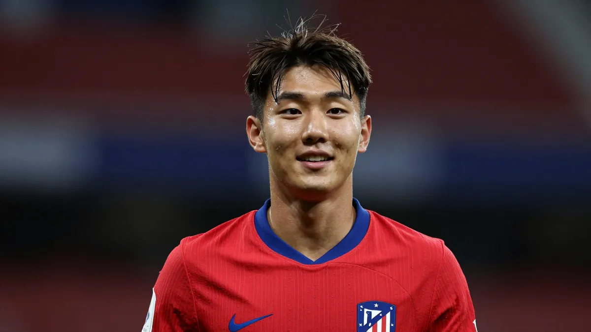 Lee Kang-in Makes His Debut in Red for Atlético Madrid