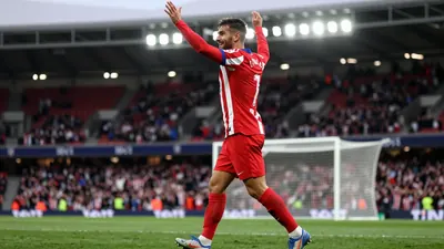 Diego Godín, Maxi Rodríguez, Radamel Falcao y David Villa encabezan el equipo de leyendas rojiblancas que se medirá a las...